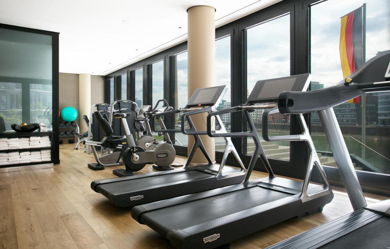 杜塞尔多夫凯悦酒店 外观 照片 The gym at the 2012 London Olympics